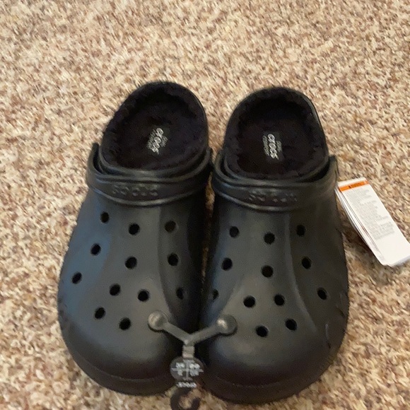 mens lined crocs size 13